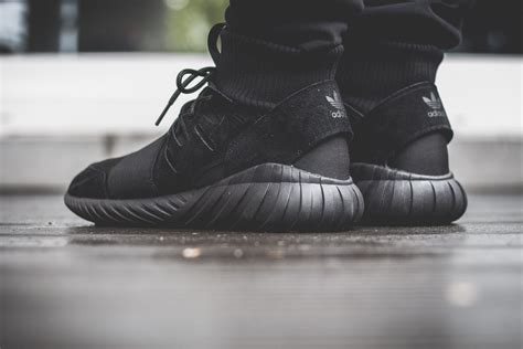 adidas tubular doom black on feet